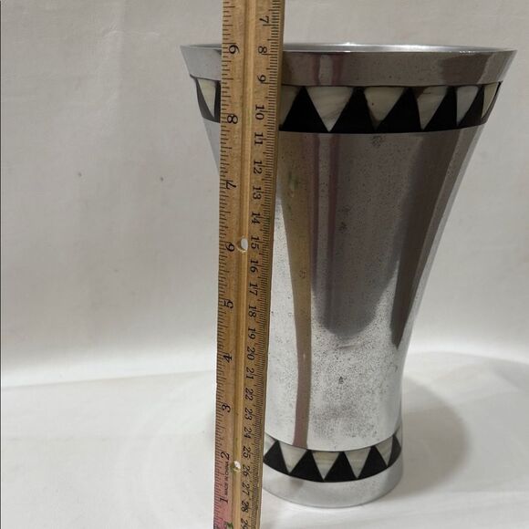 Towle Silver Smiths Vase Midnight Pearl Trumpet Made In India 9 X 6 Inches - Picture 14 of 15